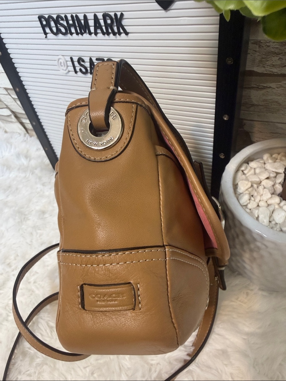 COACH Hadley Leather Field Shoulder Bag In Leather Natural - Picture 4 of 15